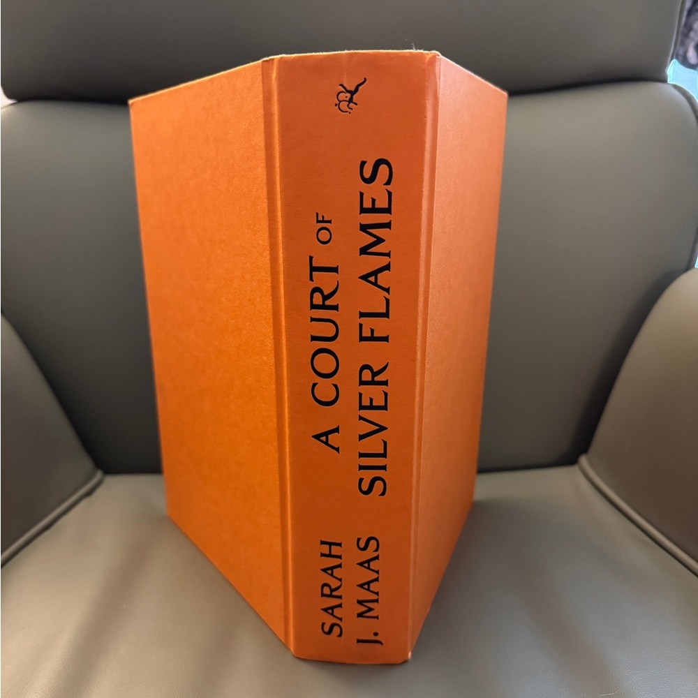 ACOSF - A Court of Silver Flames (Hardcover, No Sleeve)